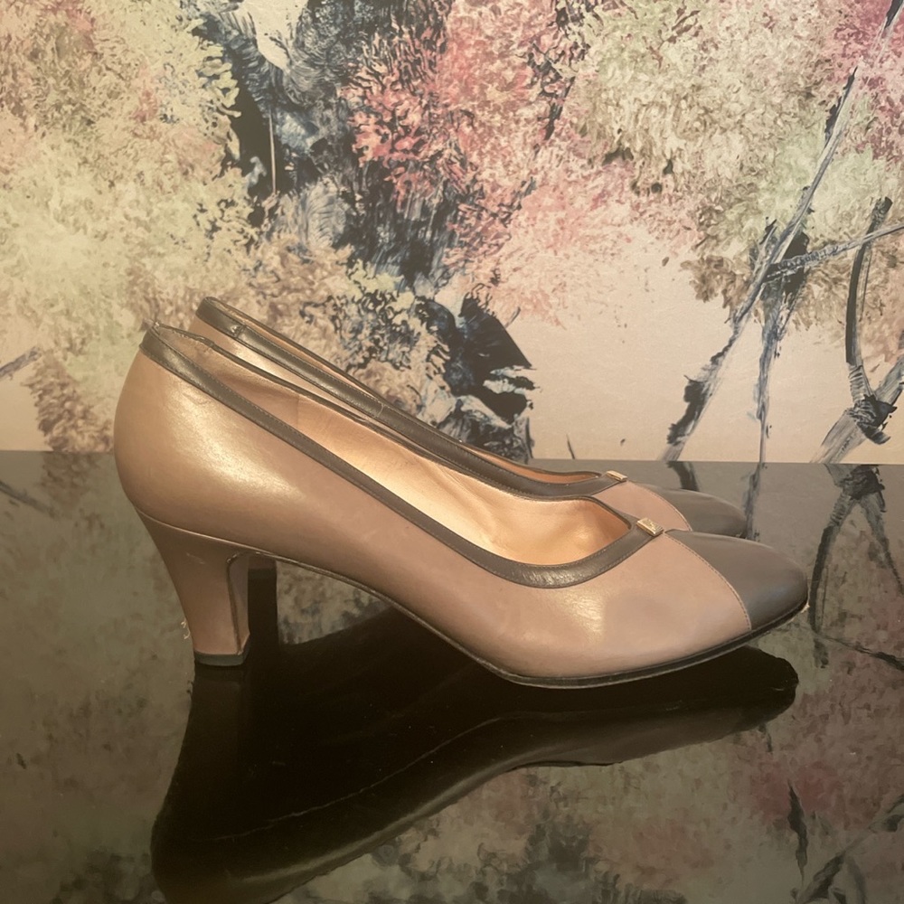 Salvatore Ferragamo vintage heals